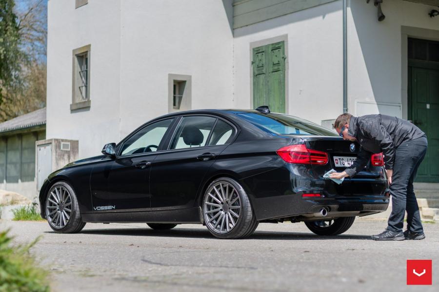  BMW 3-Series Sedan on Vossen Wheels (VFS2) 2017 года  (фото 19 из 25)